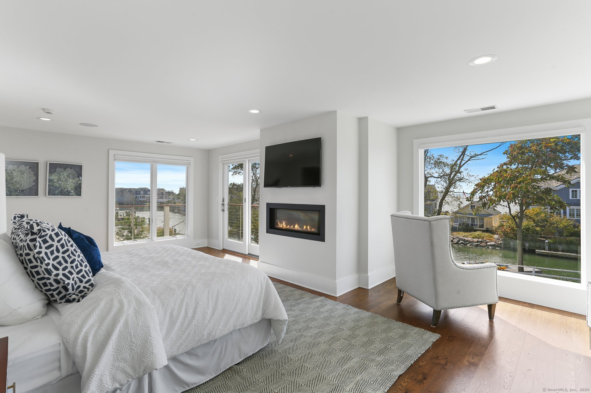 320 Pine Creek, Fairfield, Connecticut 06824
