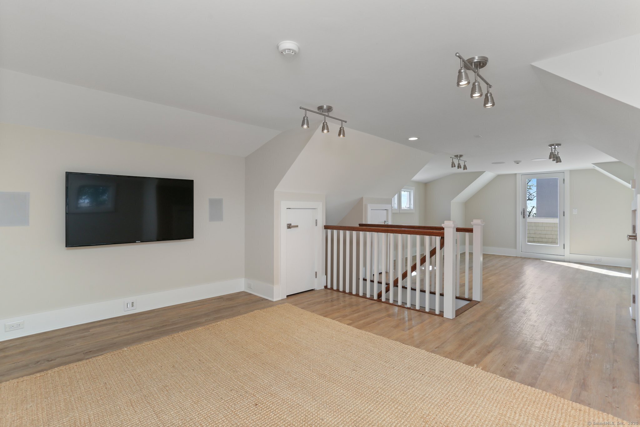 320 Pine Creek, Fairfield, Connecticut 06824