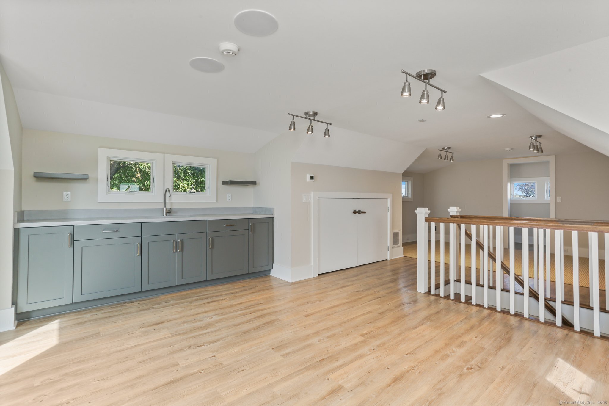 320 Pine Creek, Fairfield, Connecticut 06824