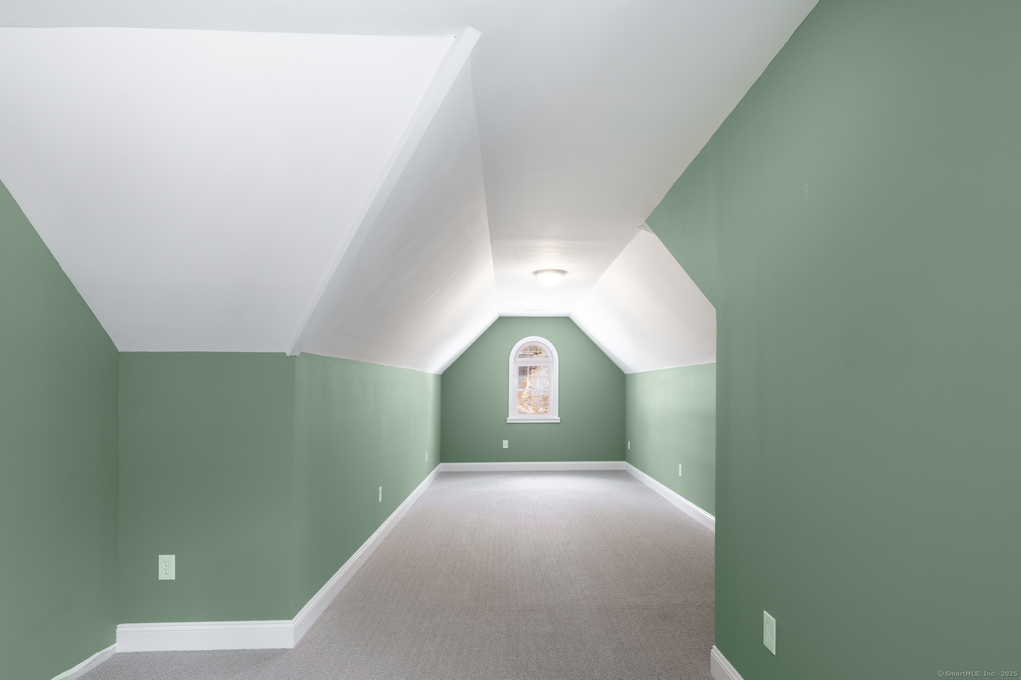 77 Northgate, Woodbury, Connecticut 06798