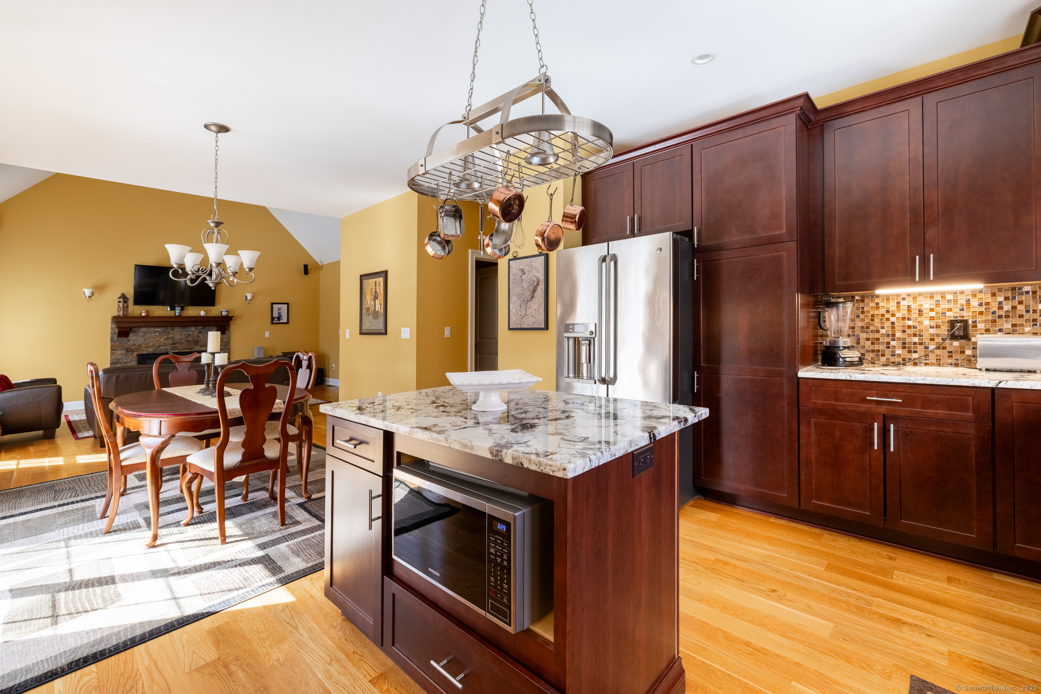 77 Northgate, Woodbury, Connecticut 06798