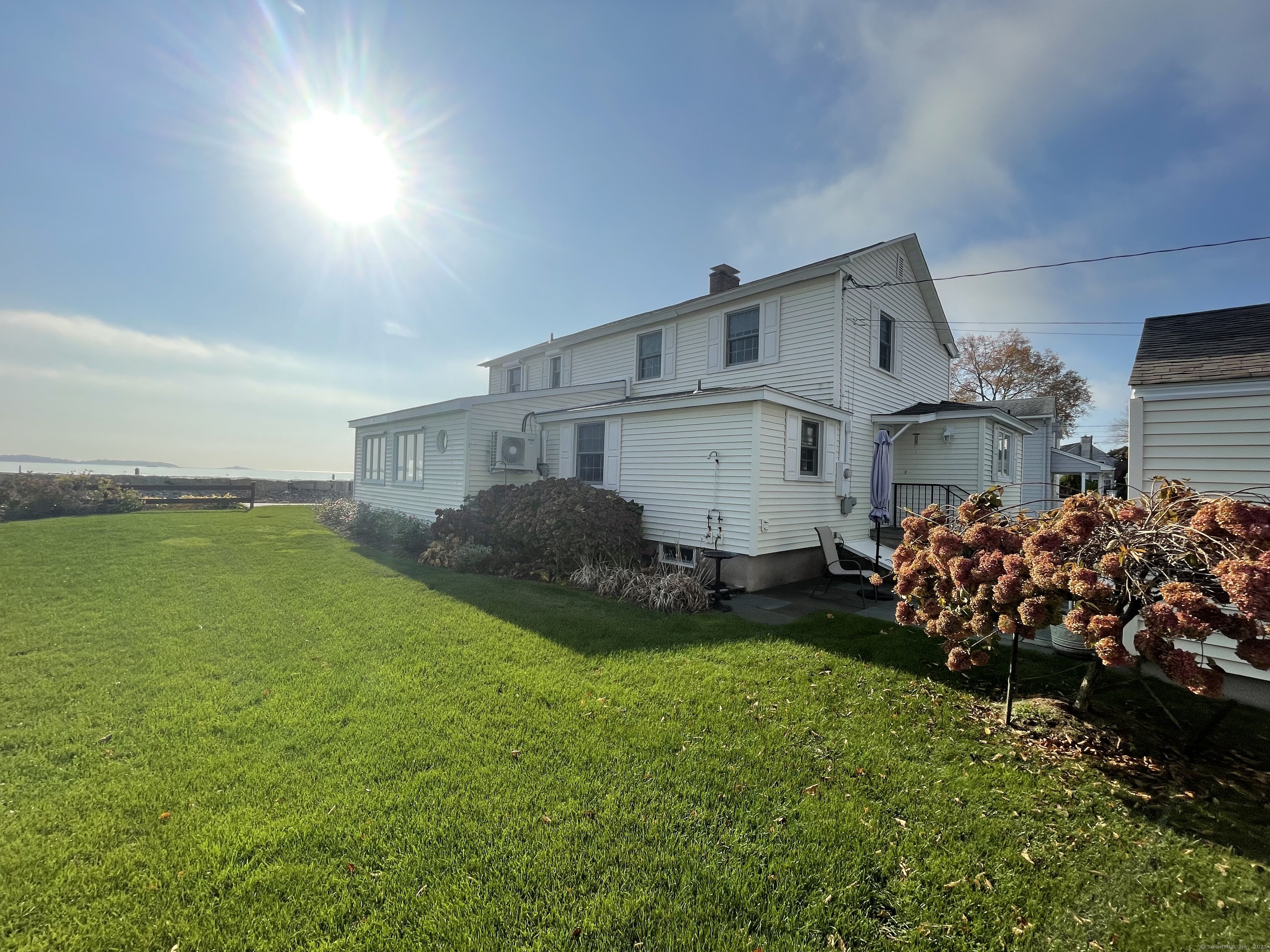 37 Seaview, Branford, Connecticut 06405