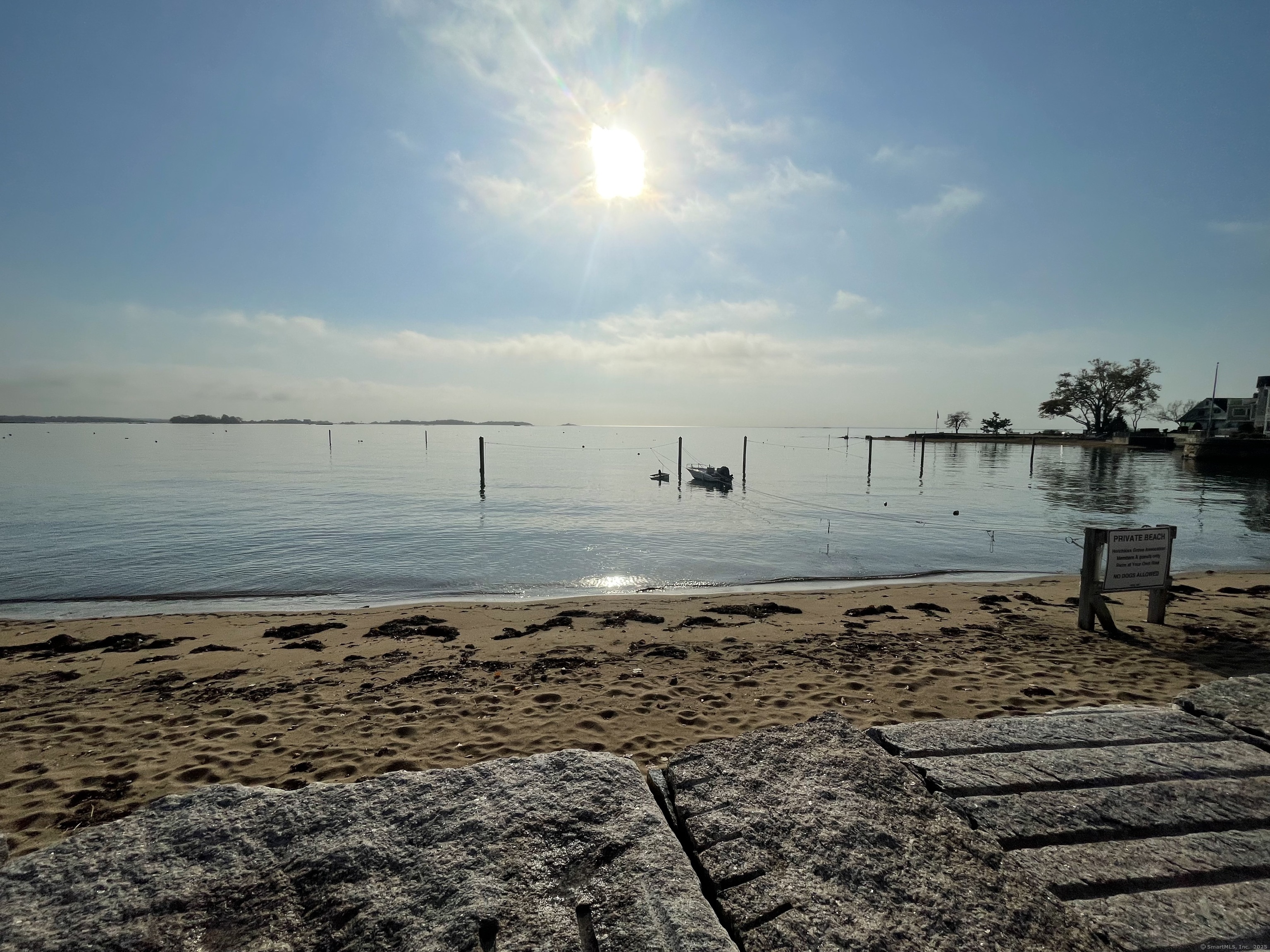 37 Seaview, Branford, Connecticut 06405