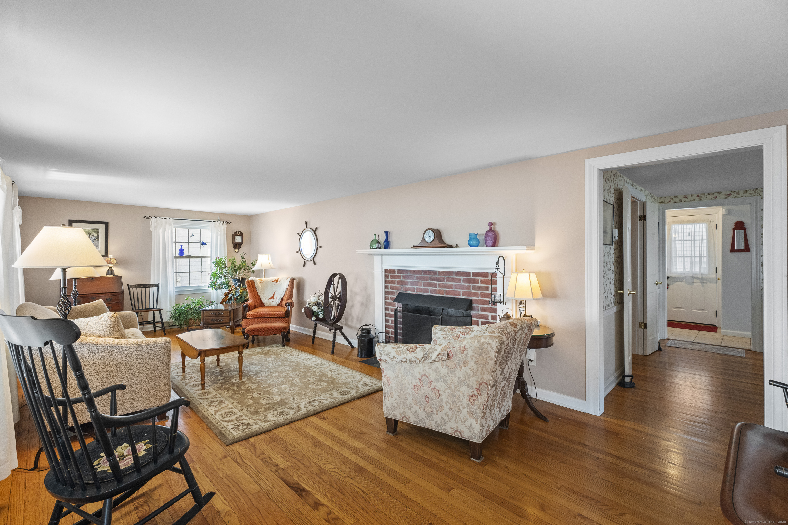 37 Seaview, Branford, Connecticut 06405