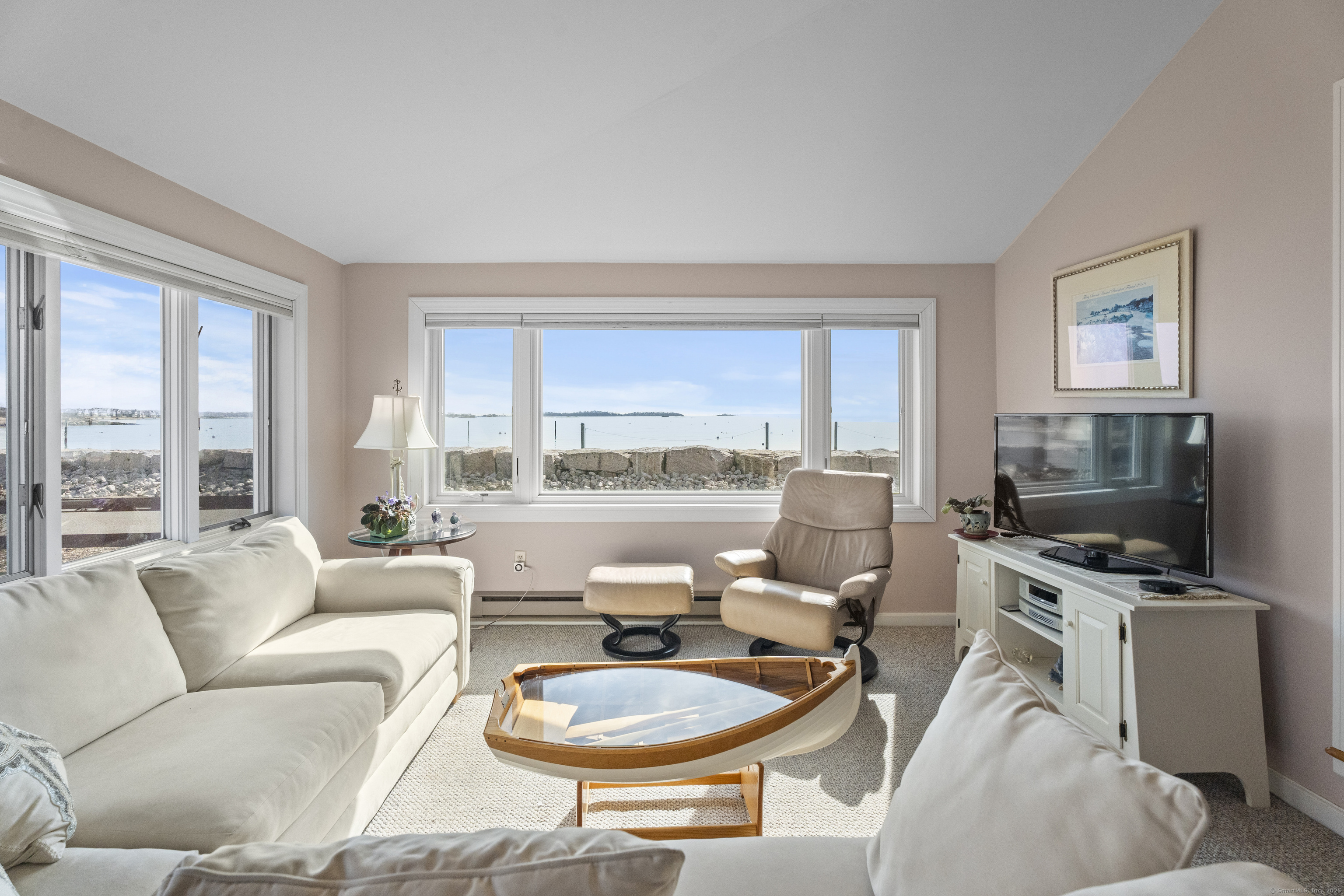 37 Seaview, Branford, Connecticut 06405