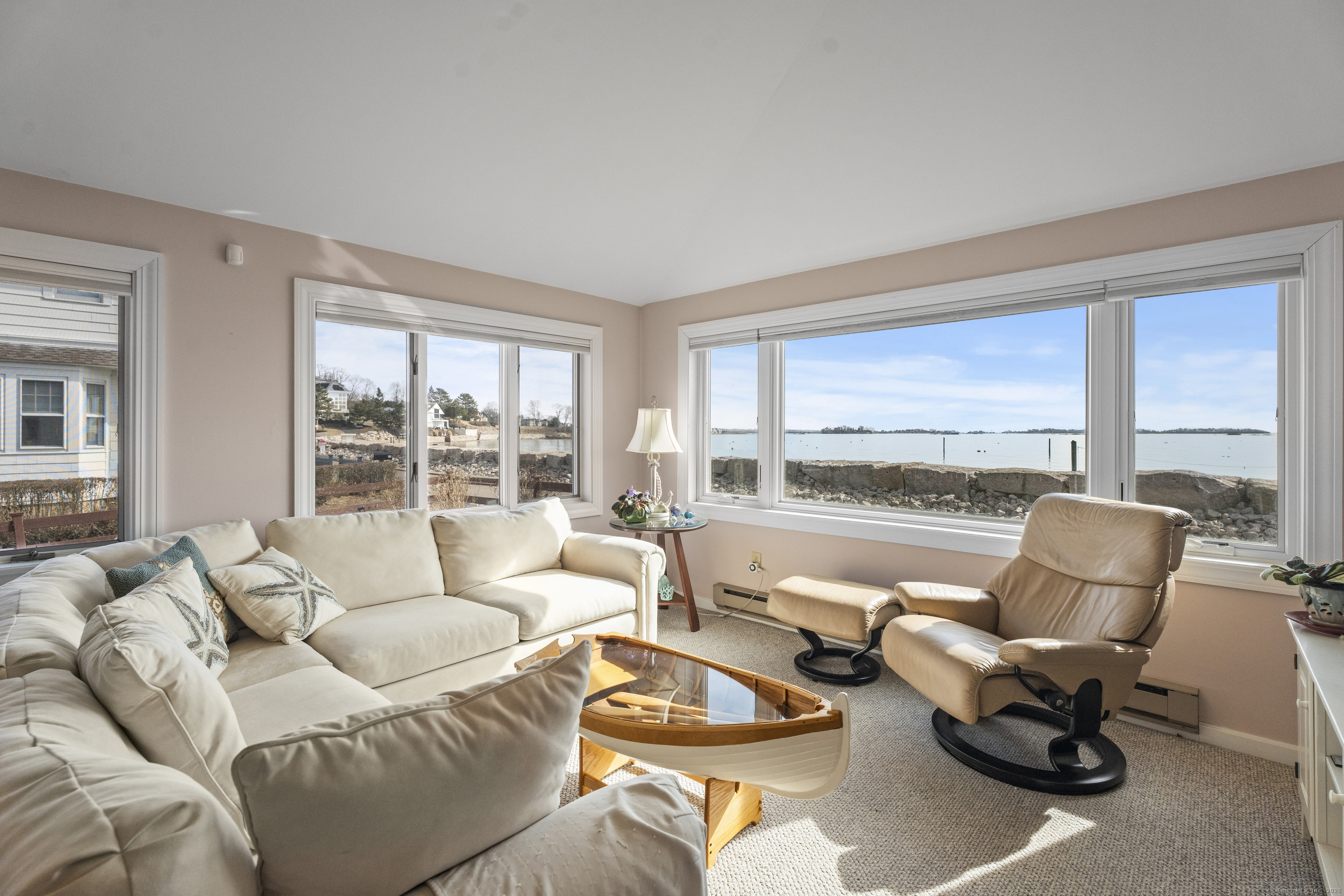 37 Seaview, Branford, Connecticut 06405