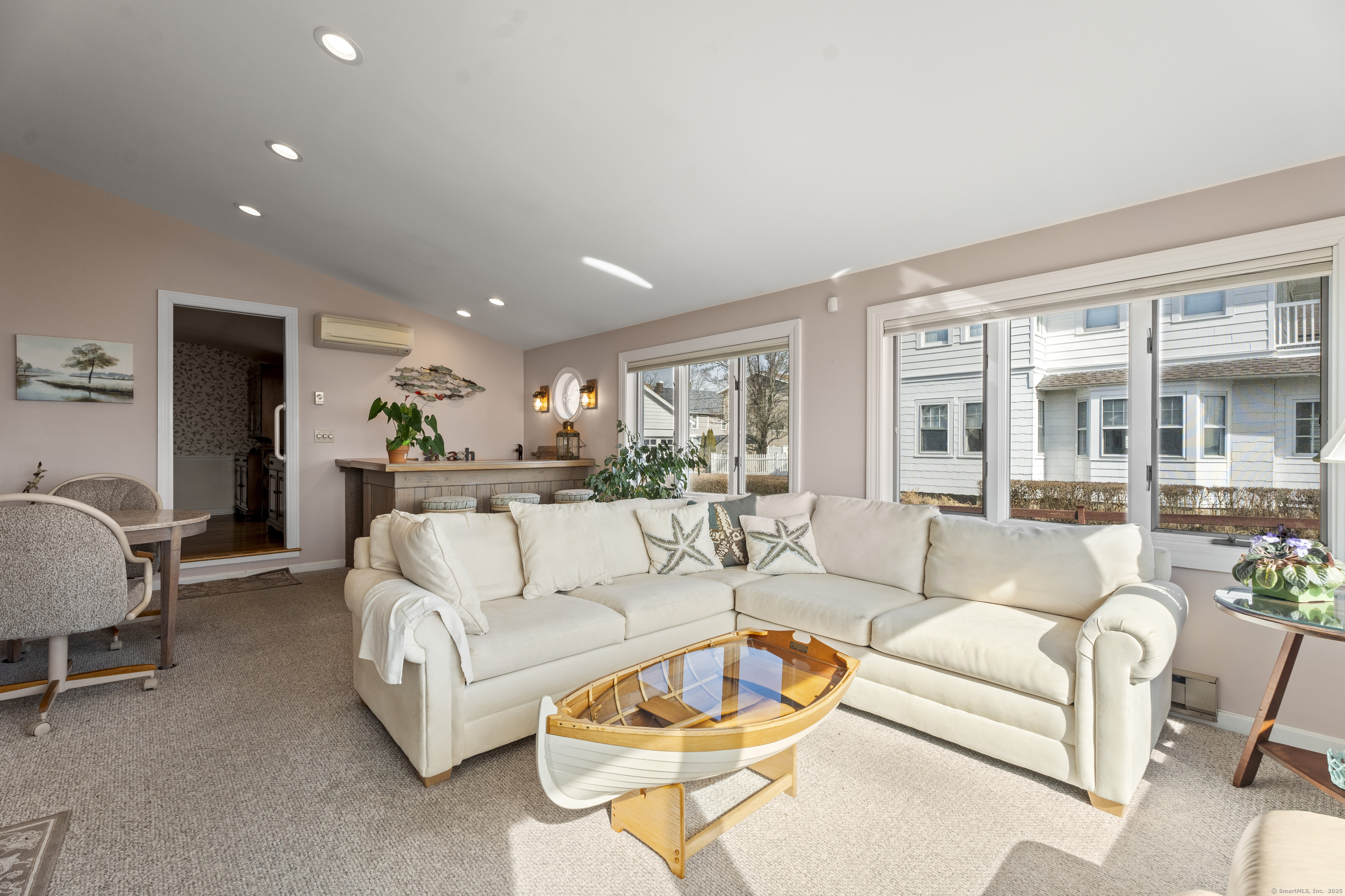 37 Seaview, Branford, Connecticut 06405