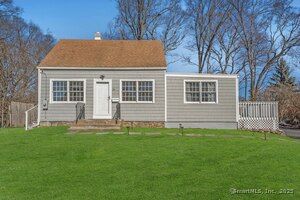 24 Ingleside Avenue