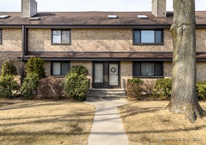 2437 Bedford Street, Unit B6