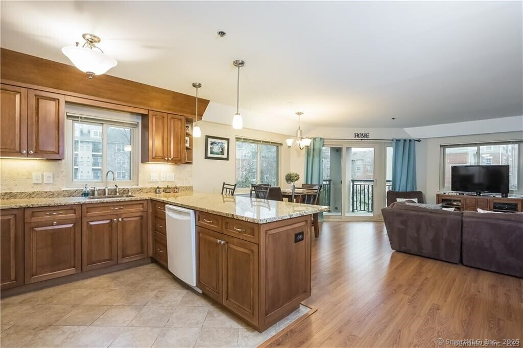 104a North Street, Stamford, Connecticut photo 1