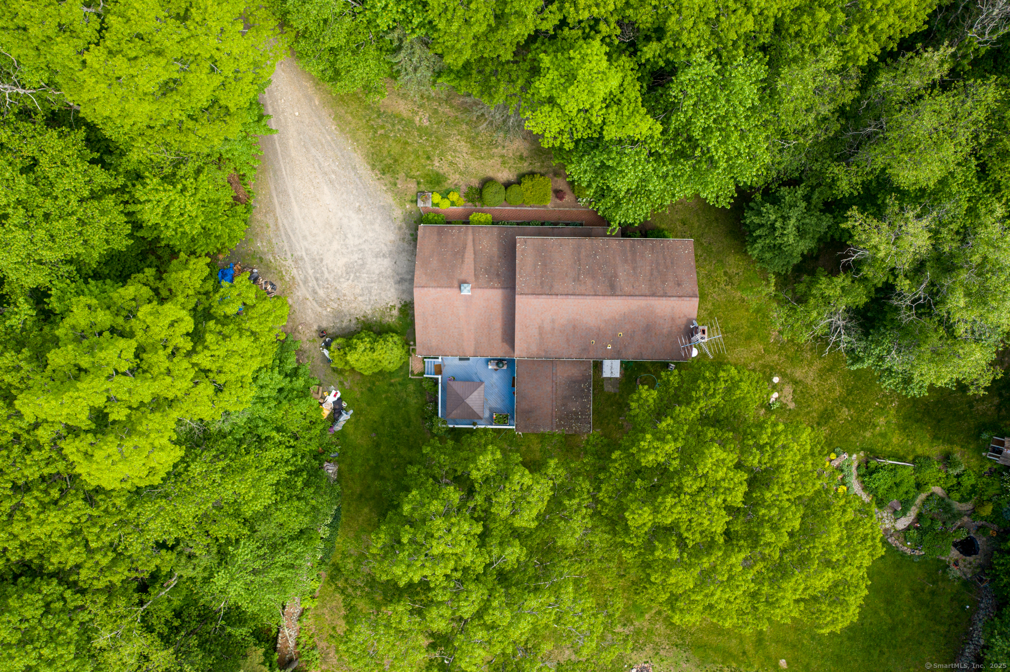 11 Laurel Mountain Road, Warren, Connecticut 06754