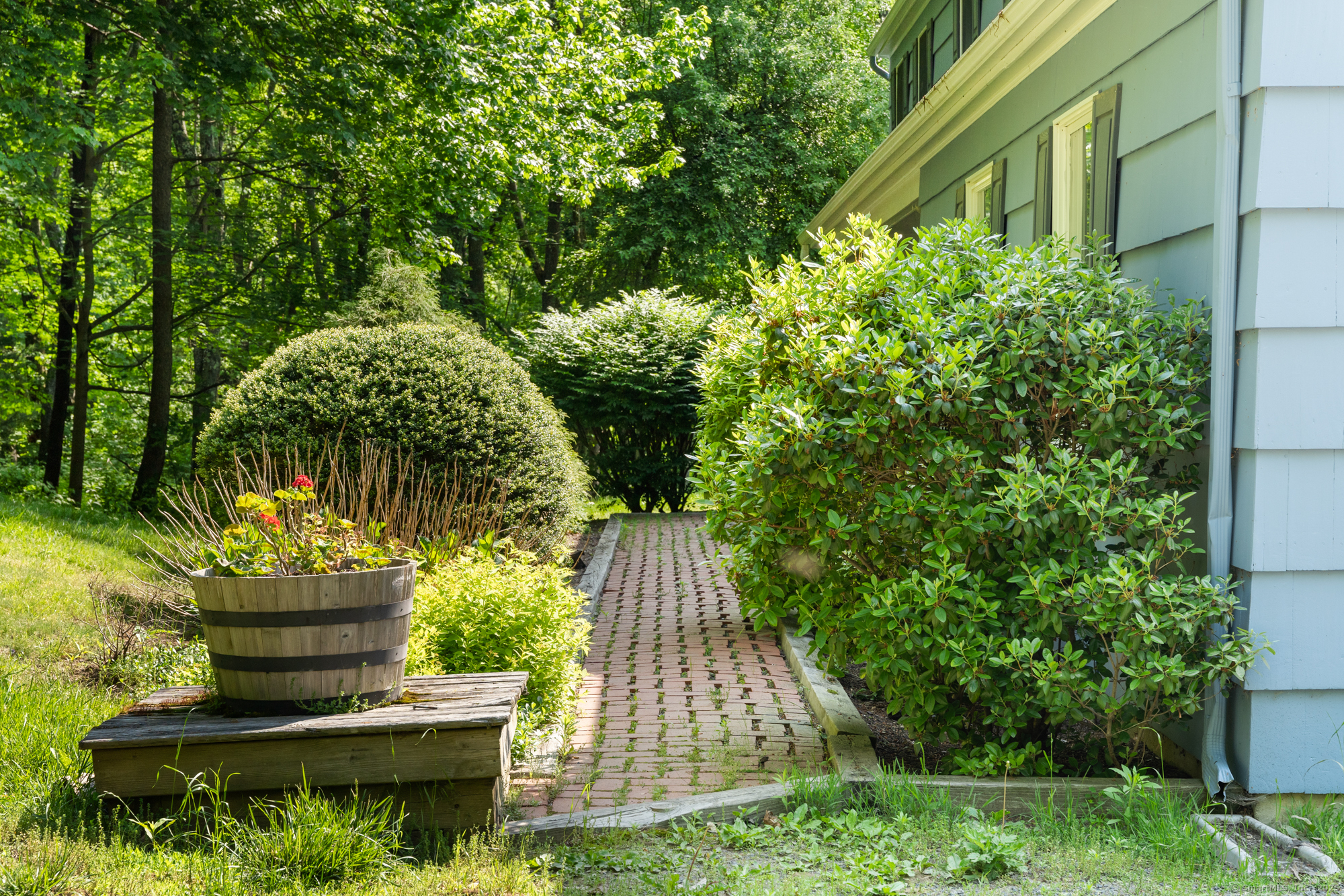 11 Laurel Mountain Road, Warren, Connecticut 06754