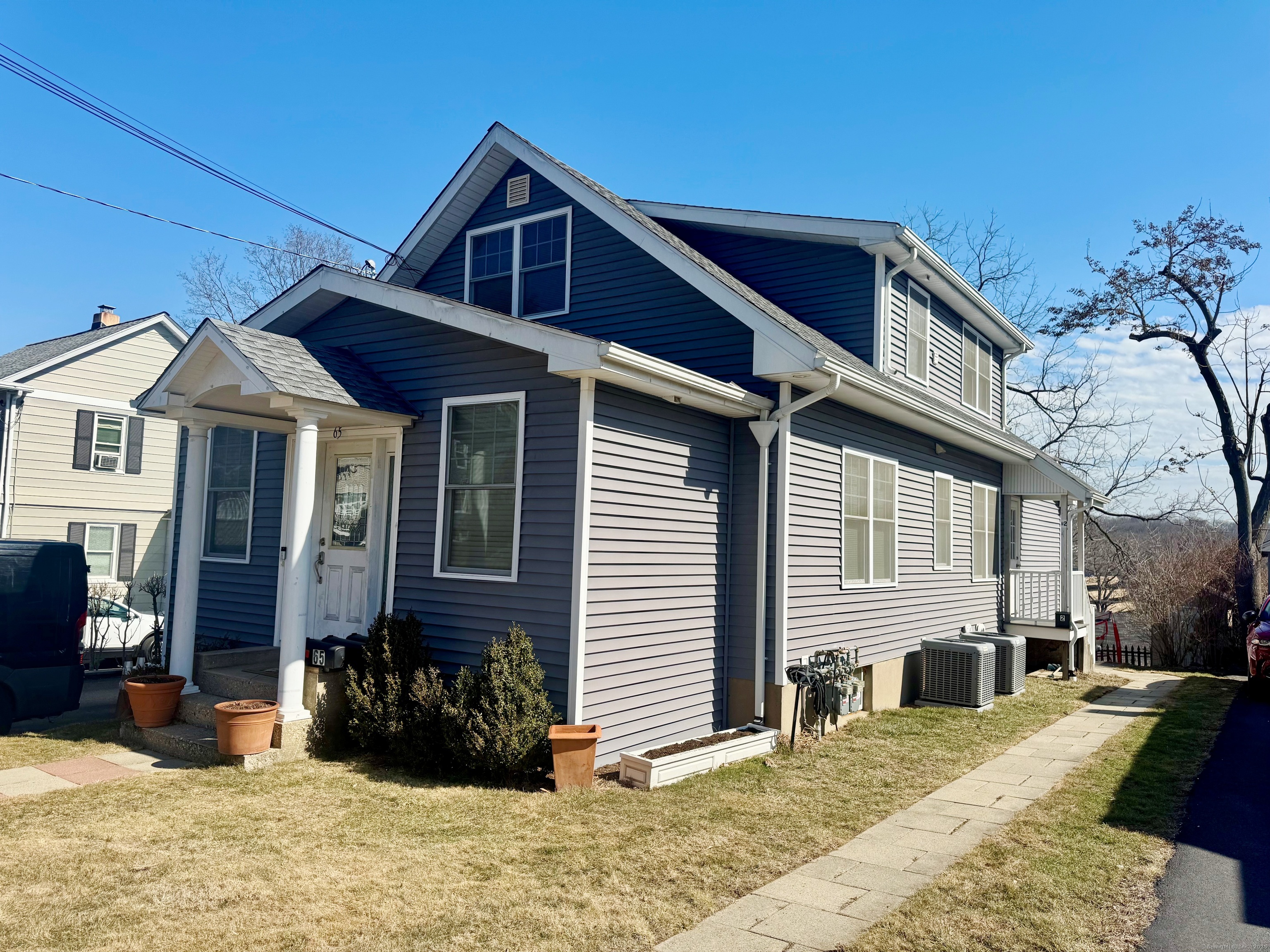 65 Knickerbocker Avenue, Stamford, Connecticut photo 1