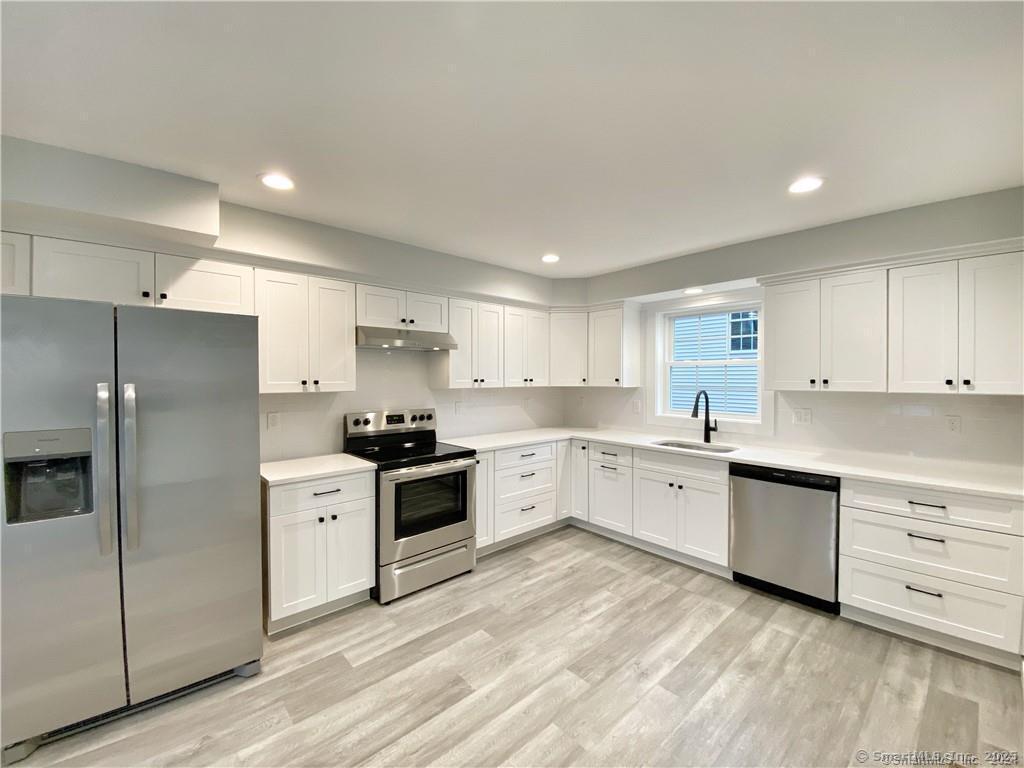 9 Glenwood Avenue, Norwalk, Connecticut photo 1