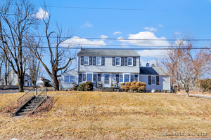 15 Lakewood Drive