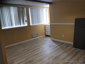 Homes for sale in Danbury, CT | 83-85 North St #4, Danbury, CT 06810 | MLS# 24078322