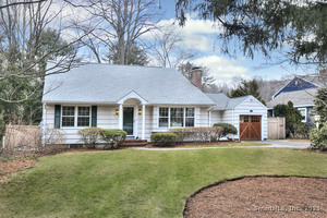 29 Woods Grove Road