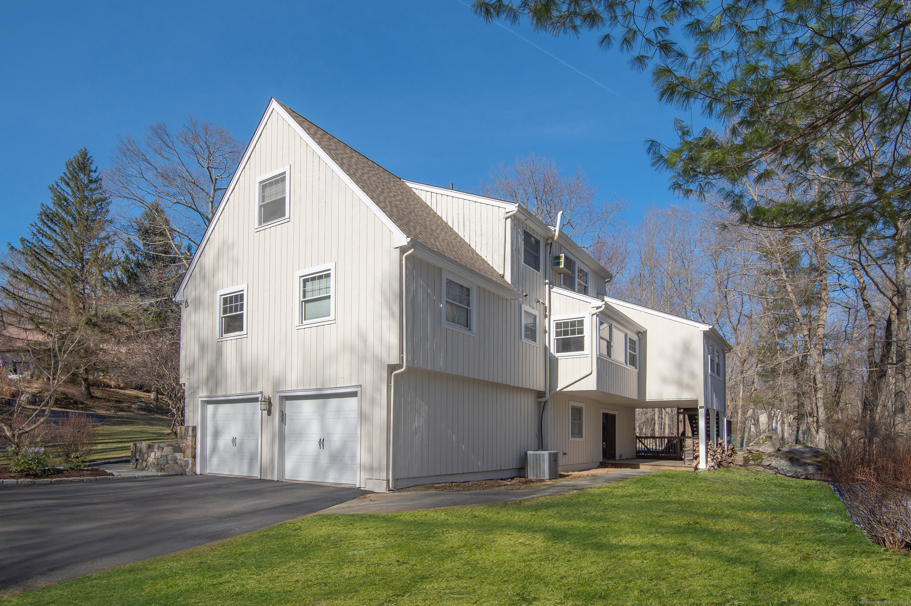 103 Fieldcrest, Ridgefield, Connecticut 06877