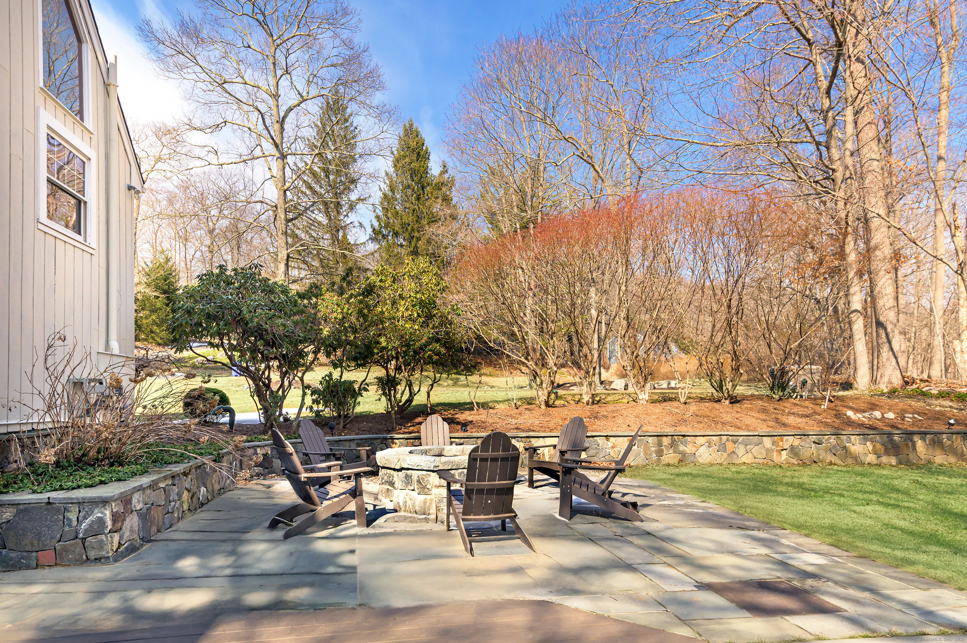 103 Fieldcrest, Ridgefield, Connecticut 06877