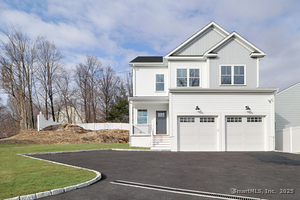 52 Deerfield Street
