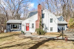 24 McFadden Drive