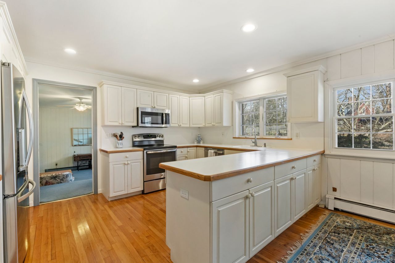 23 Silver Hill, Ridgefield, Connecticut 06877