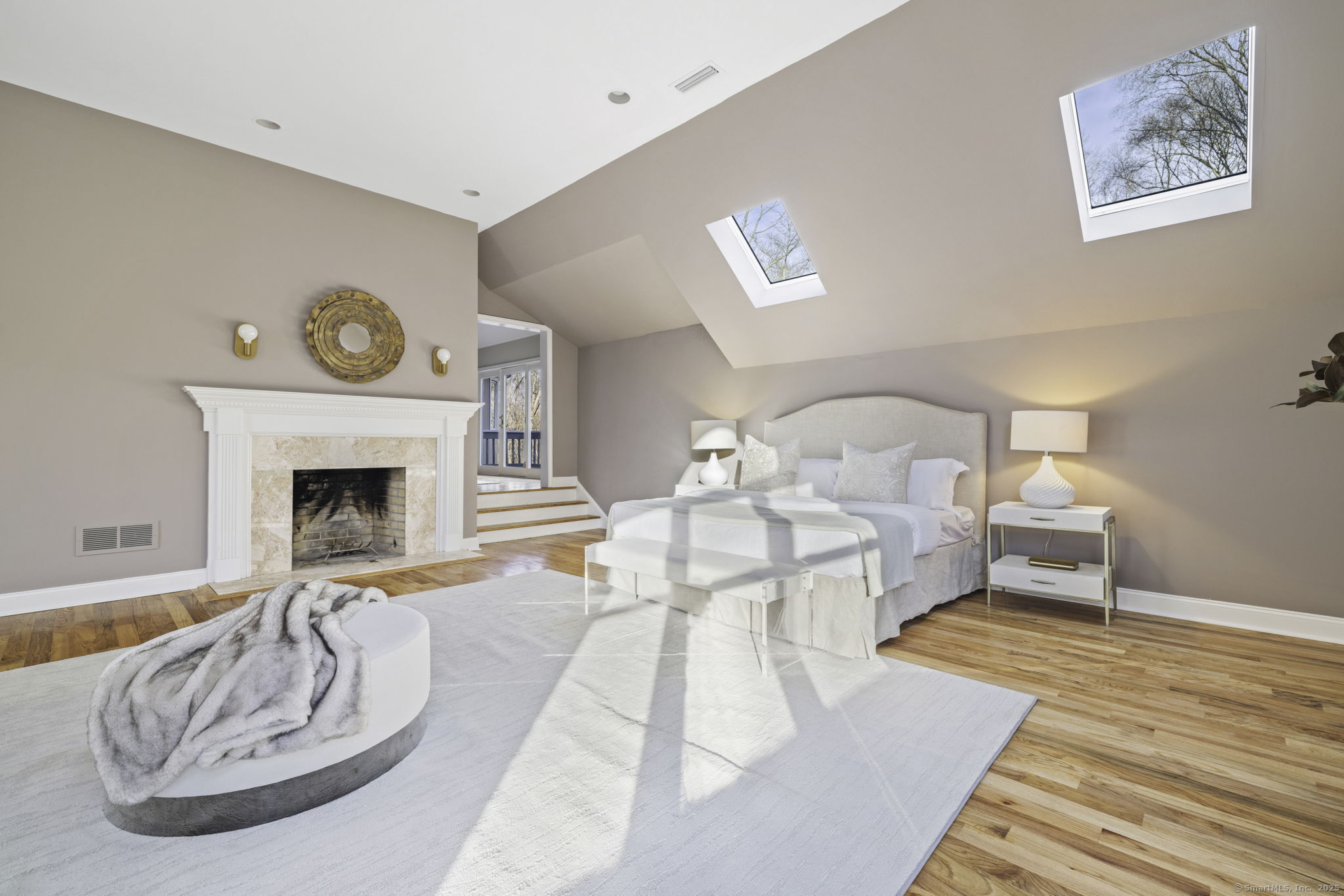 215 Paddock Hill, Fairfield, Connecticut 06824