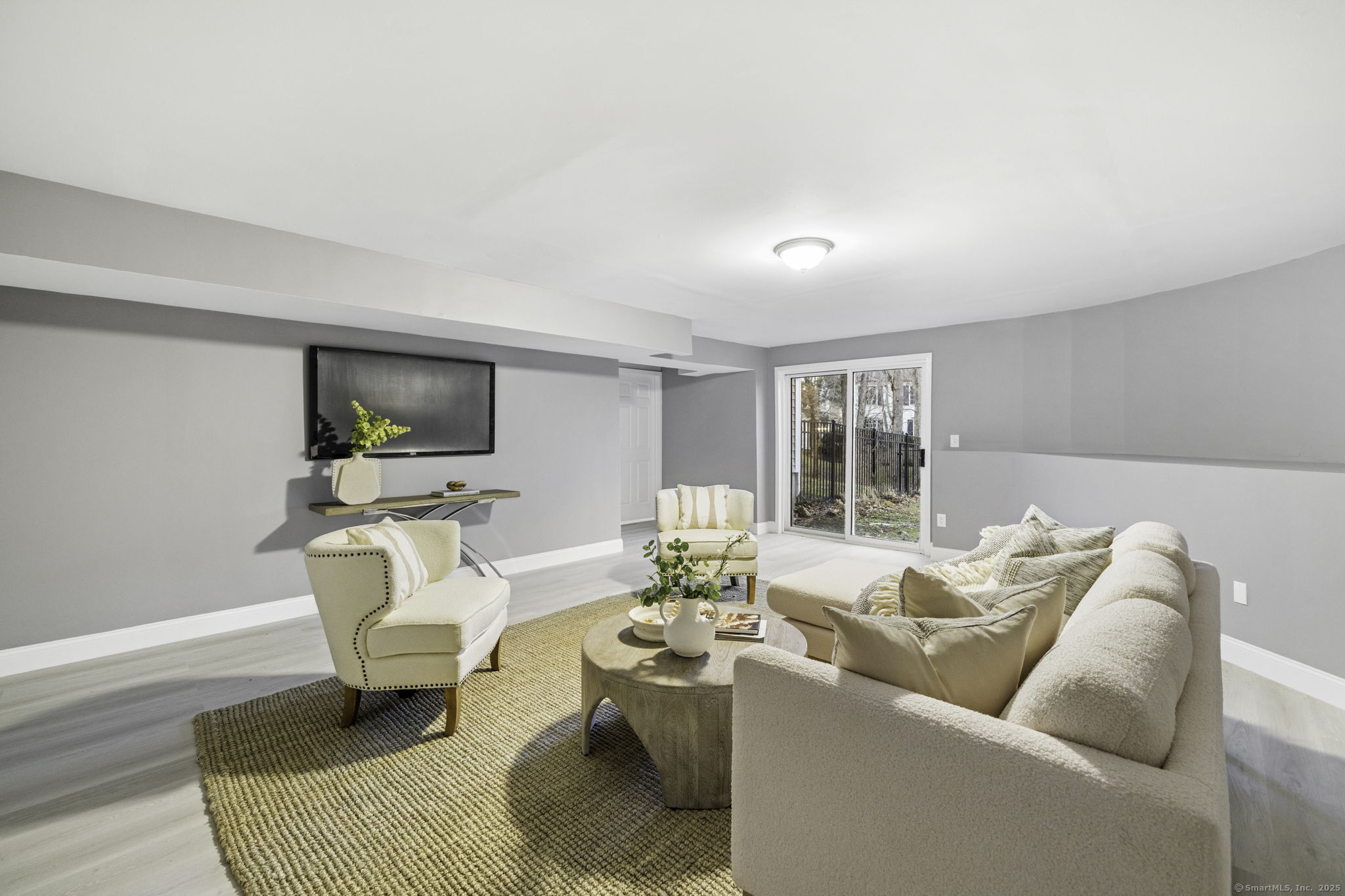 215 Paddock Hill, Fairfield, Connecticut 06824