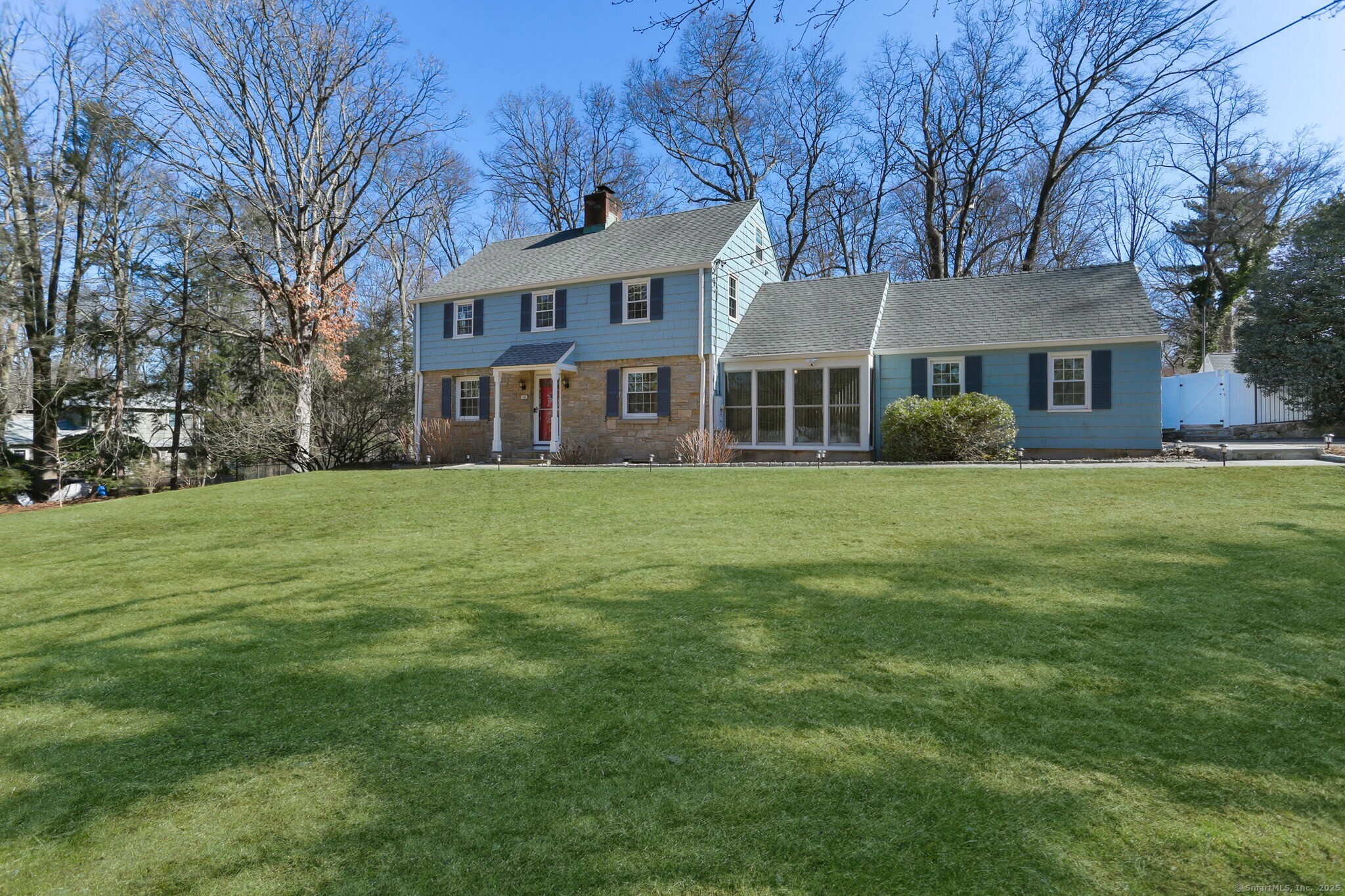 302 Vine Road, Stamford, Connecticut photo 1