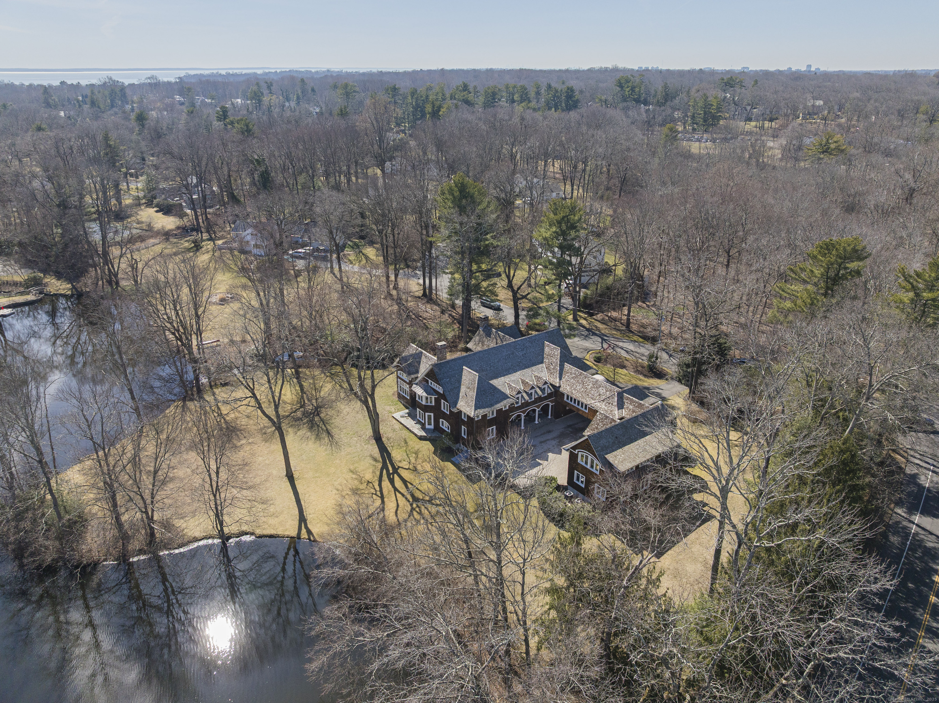 2 Driftway, Darien, Connecticut 06820