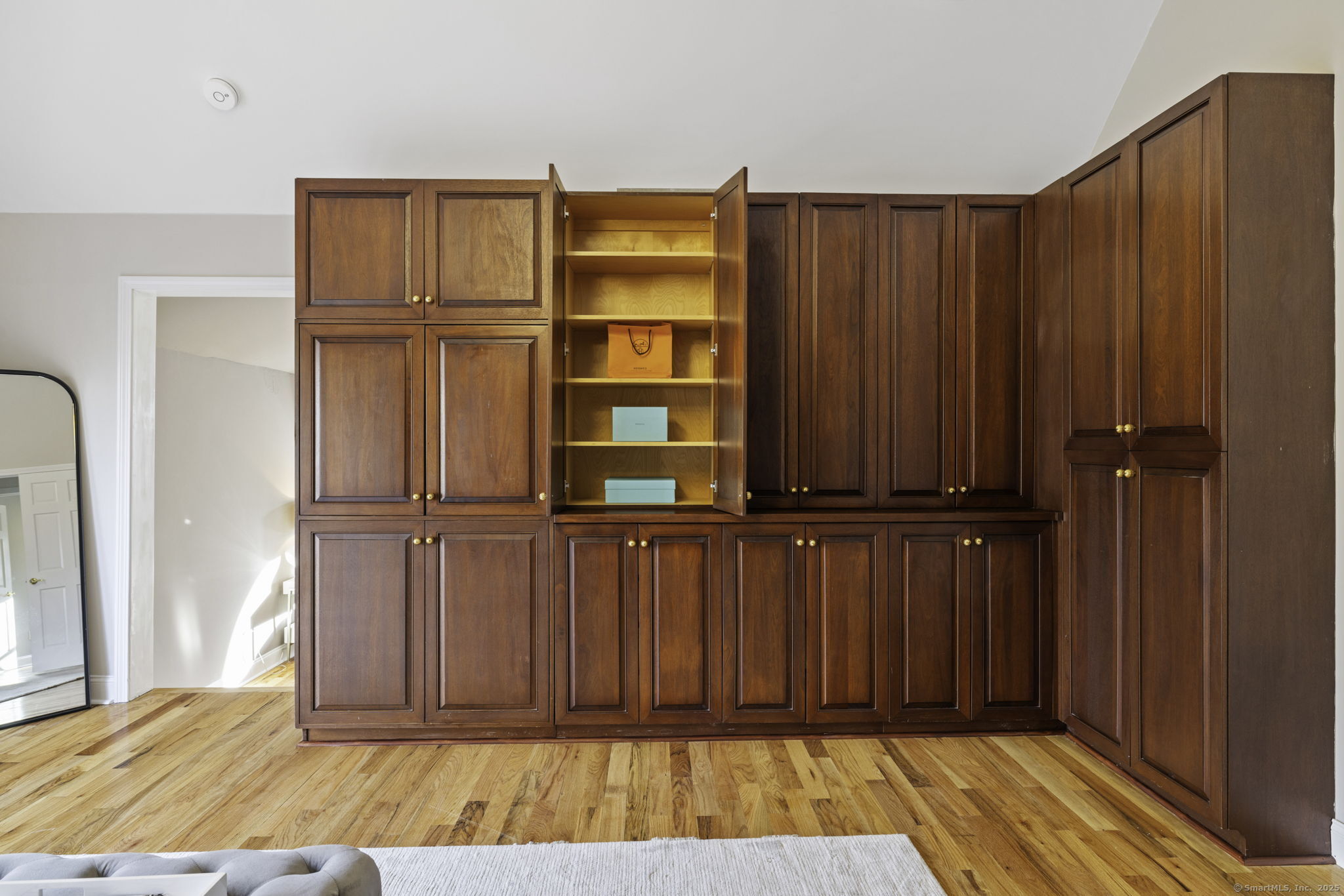 215 Paddock Hill, Fairfield, Connecticut 06824