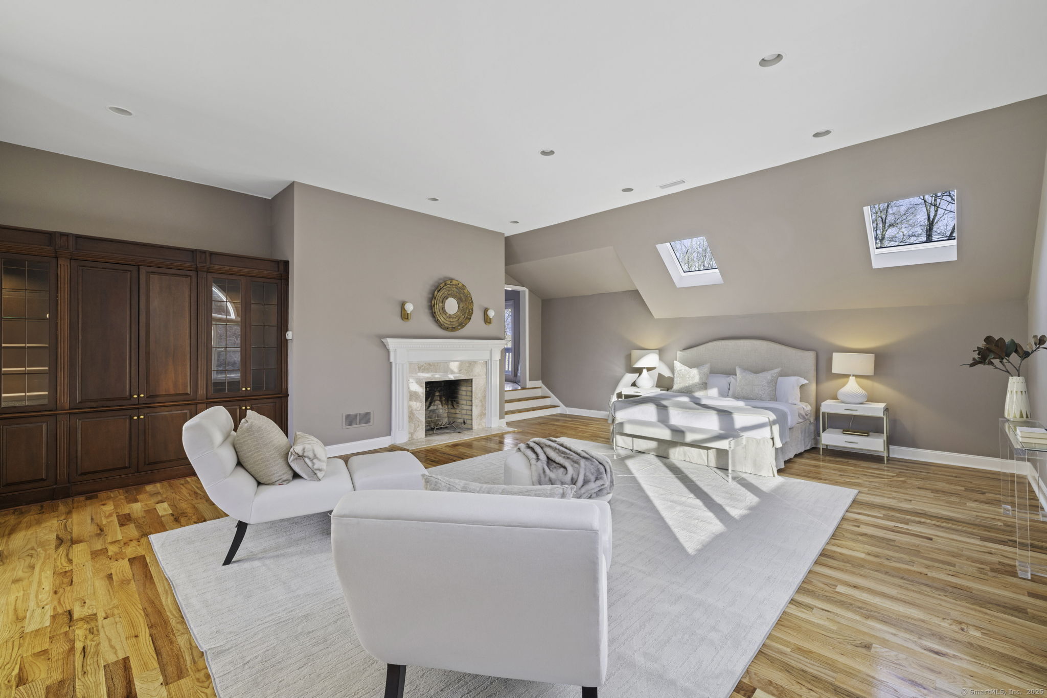 215 Paddock Hill, Fairfield, Connecticut 06824