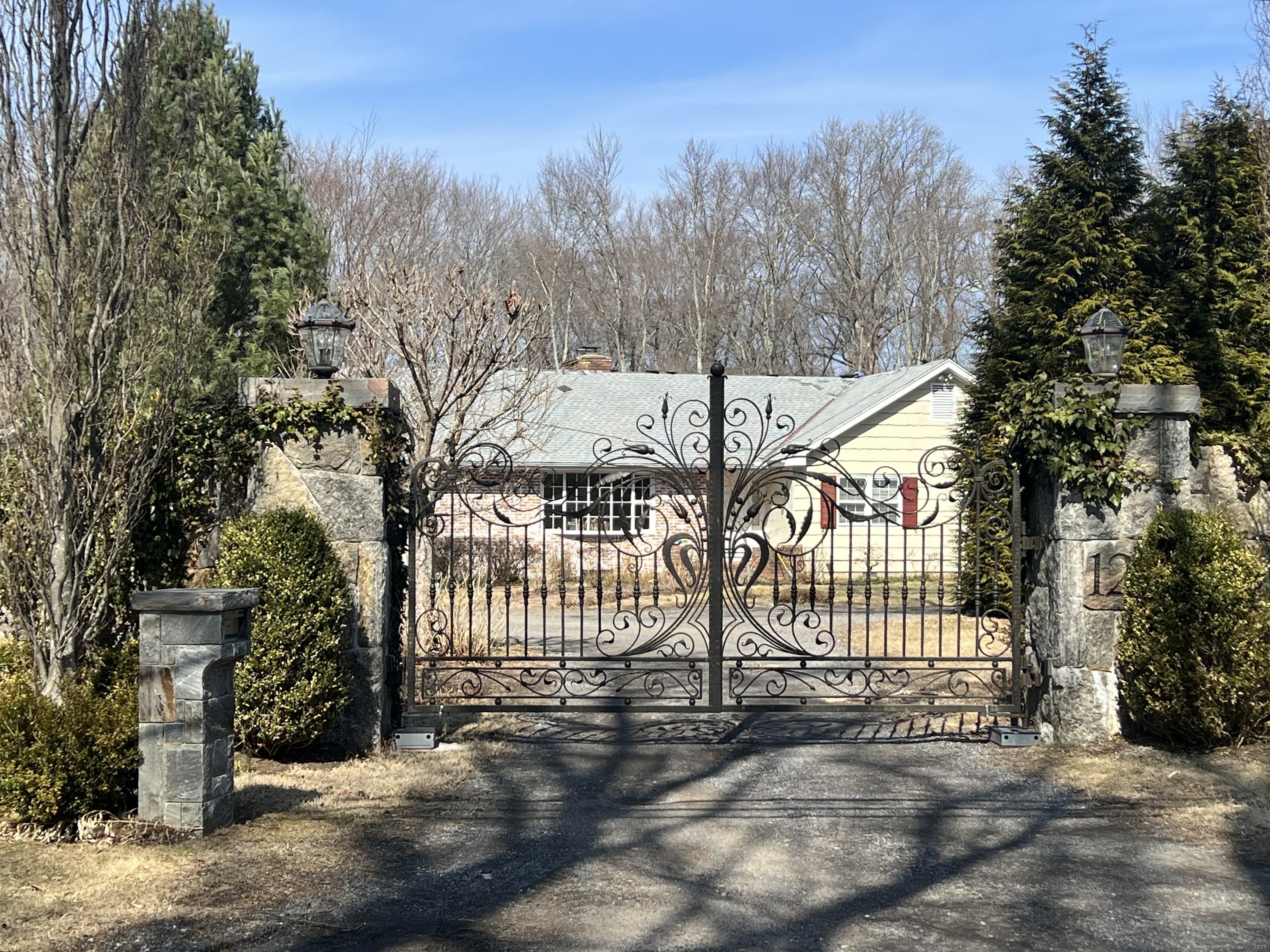 123 Lake, Stamford, Connecticut 06903