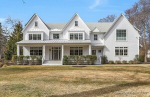 10 Holly Lane