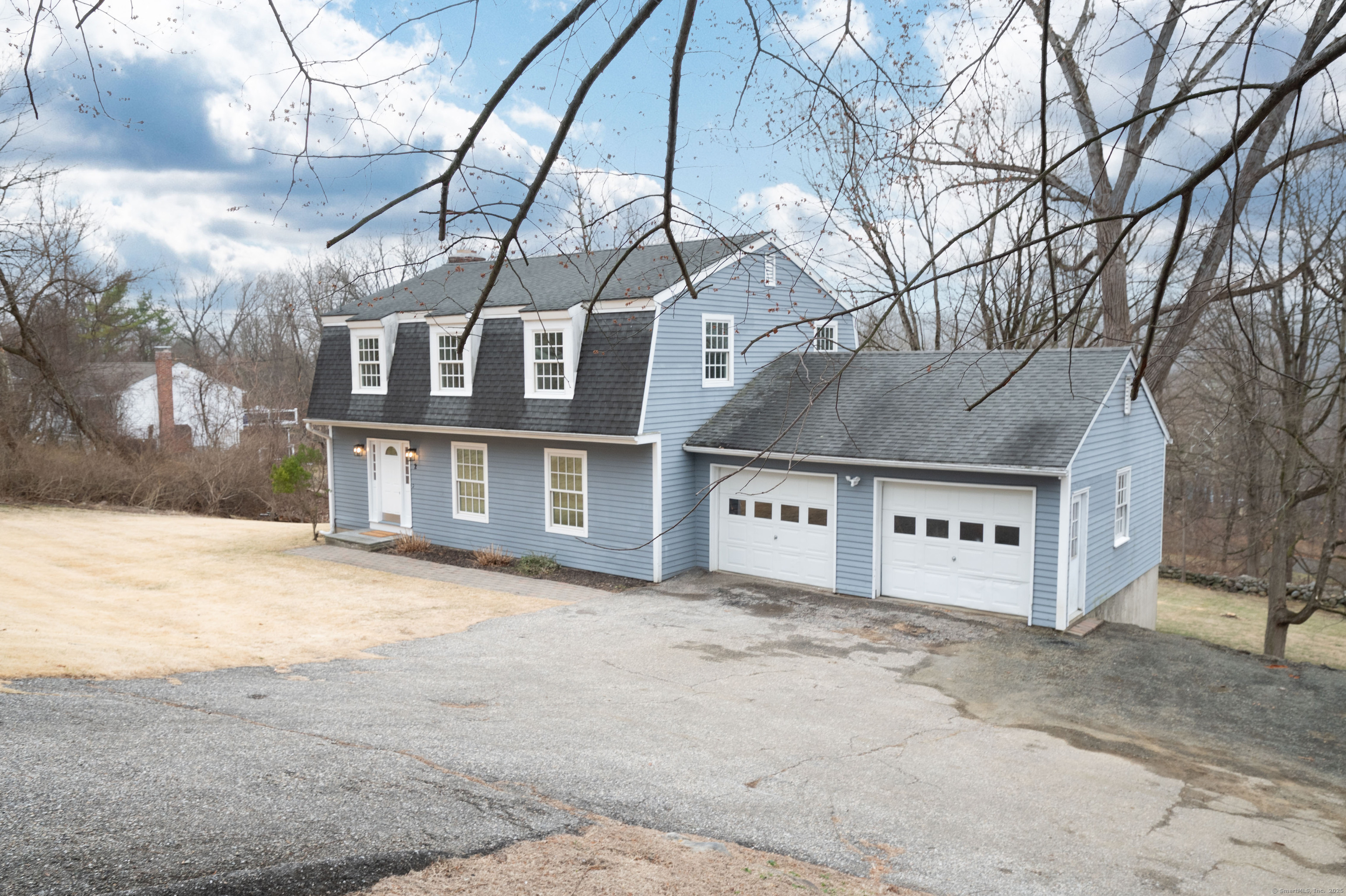 2 Old Middle, Brookfield, Connecticut 06804
