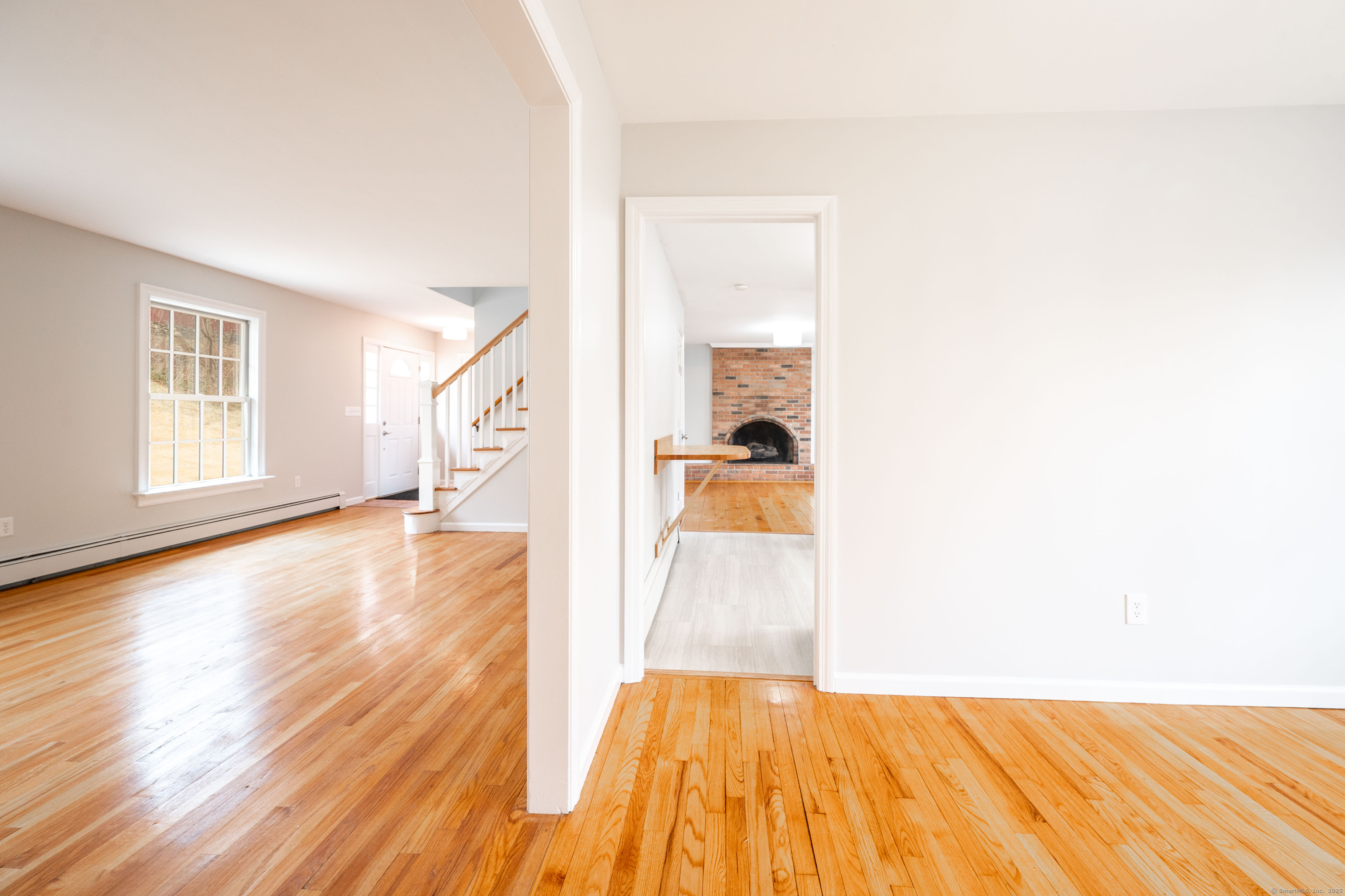 2 Old Middle, Brookfield, Connecticut 06804