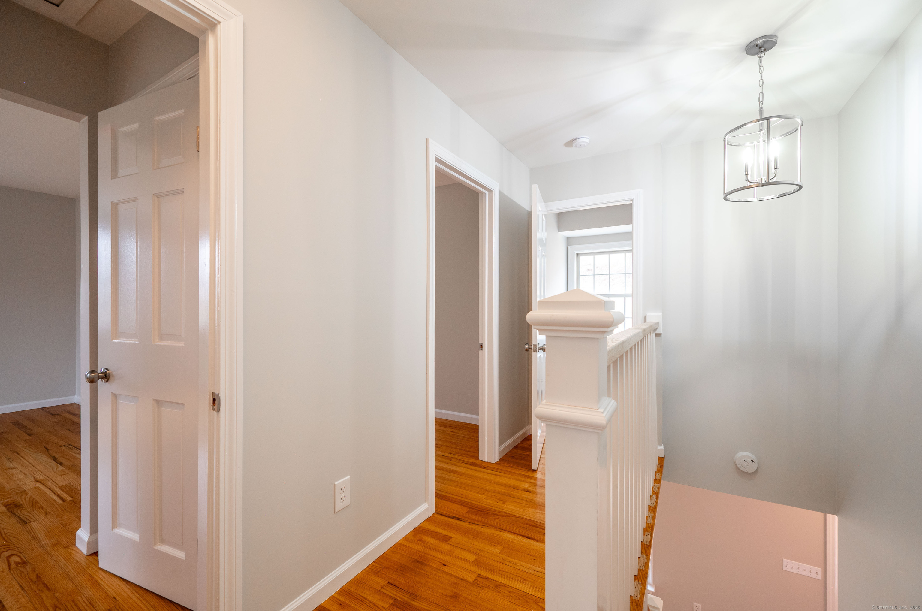 2 Old Middle, Brookfield, Connecticut 06804