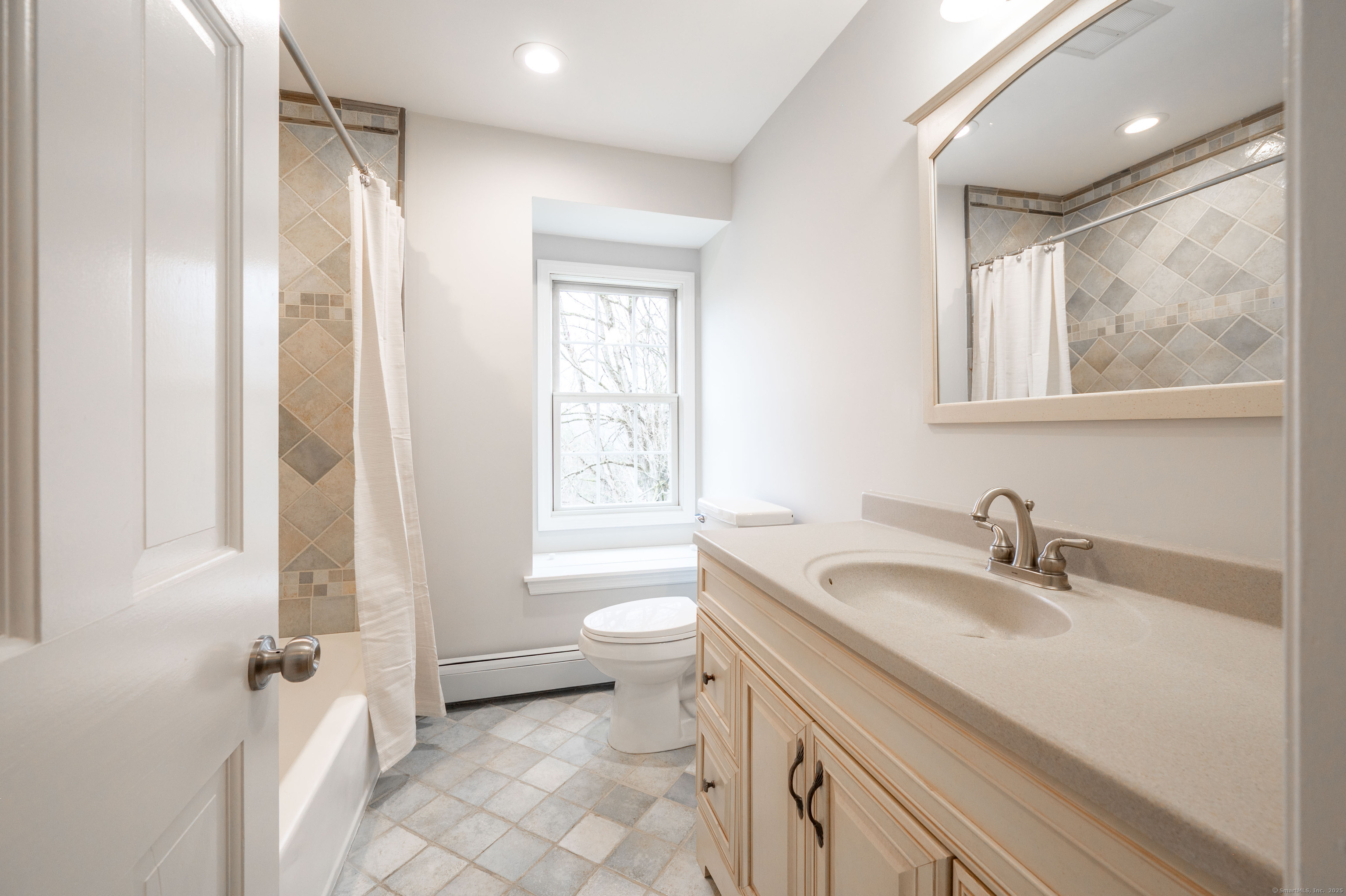 2 Old Middle, Brookfield, Connecticut 06804