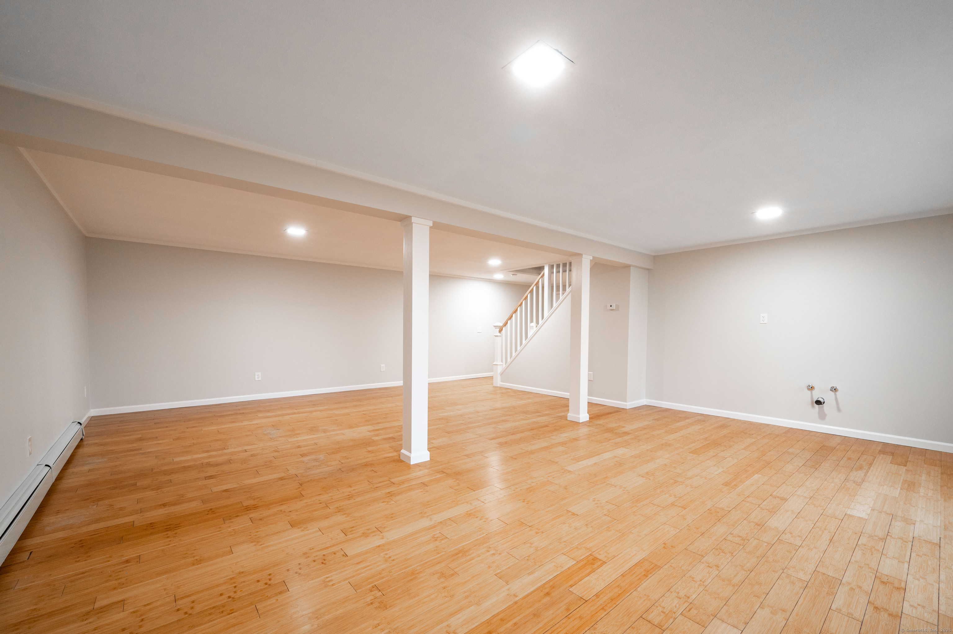2 Old Middle, Brookfield, Connecticut 06804