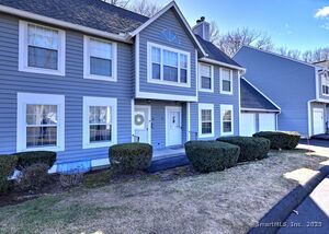 Homes for sale in Stratford, CT | 31 Hawley Gln #31, Stratford, CT 06614 | MLS# 24081535