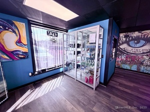 Homes for sale in Danbury, CT | 290 White St, Danbury, CT 06810 | MLS# 24079338