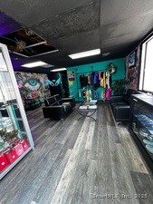 Homes for sale in Danbury, CT | 290 White St, Danbury, CT 06810 | MLS# 24079338