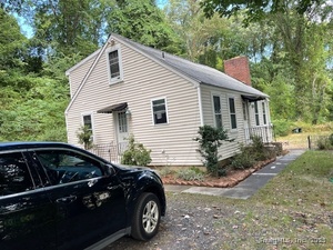 Homes for sale in Stratford, CT | 7579 Main St, Stratford, CT 06614 | MLS# 24082205