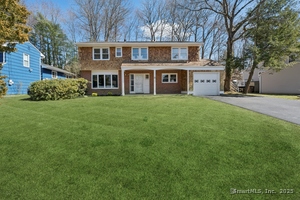 63 Rolling Wood Drive