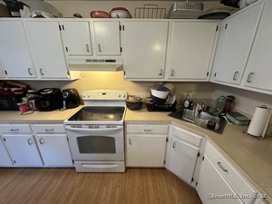 Homes for sale in Waterbury, CT | 519 Scott Rd #APT 60, Waterbury, CT 06705 | MLS# 24084436