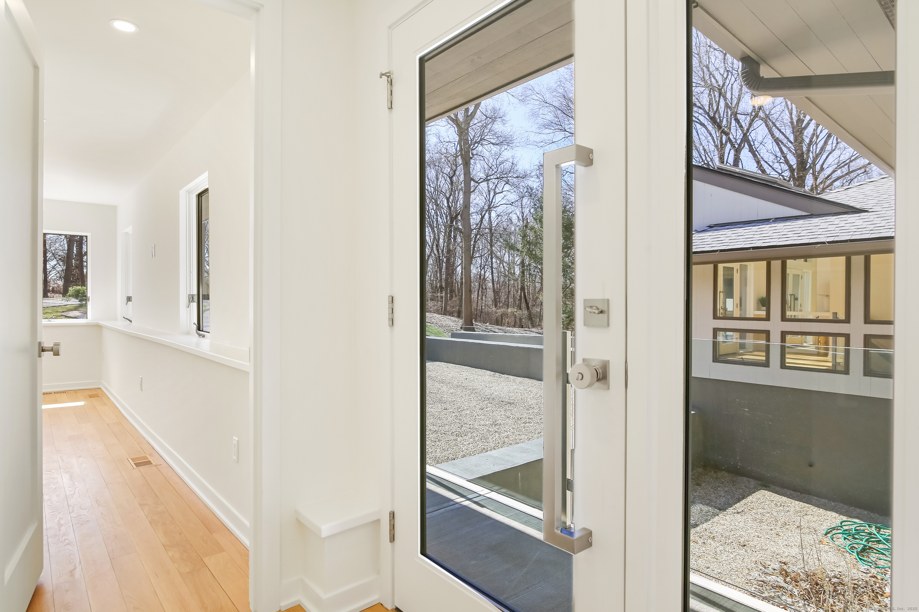 69 Taconic, Greenwich, Connecticut 06831