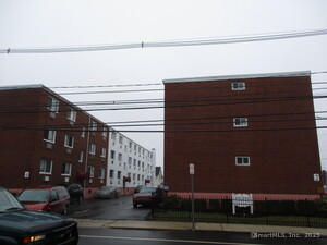 Homes for sale in Norwalk, CT | 4 Van Zant St #A2, Norwalk, CT 06855 | MLS# 24084818