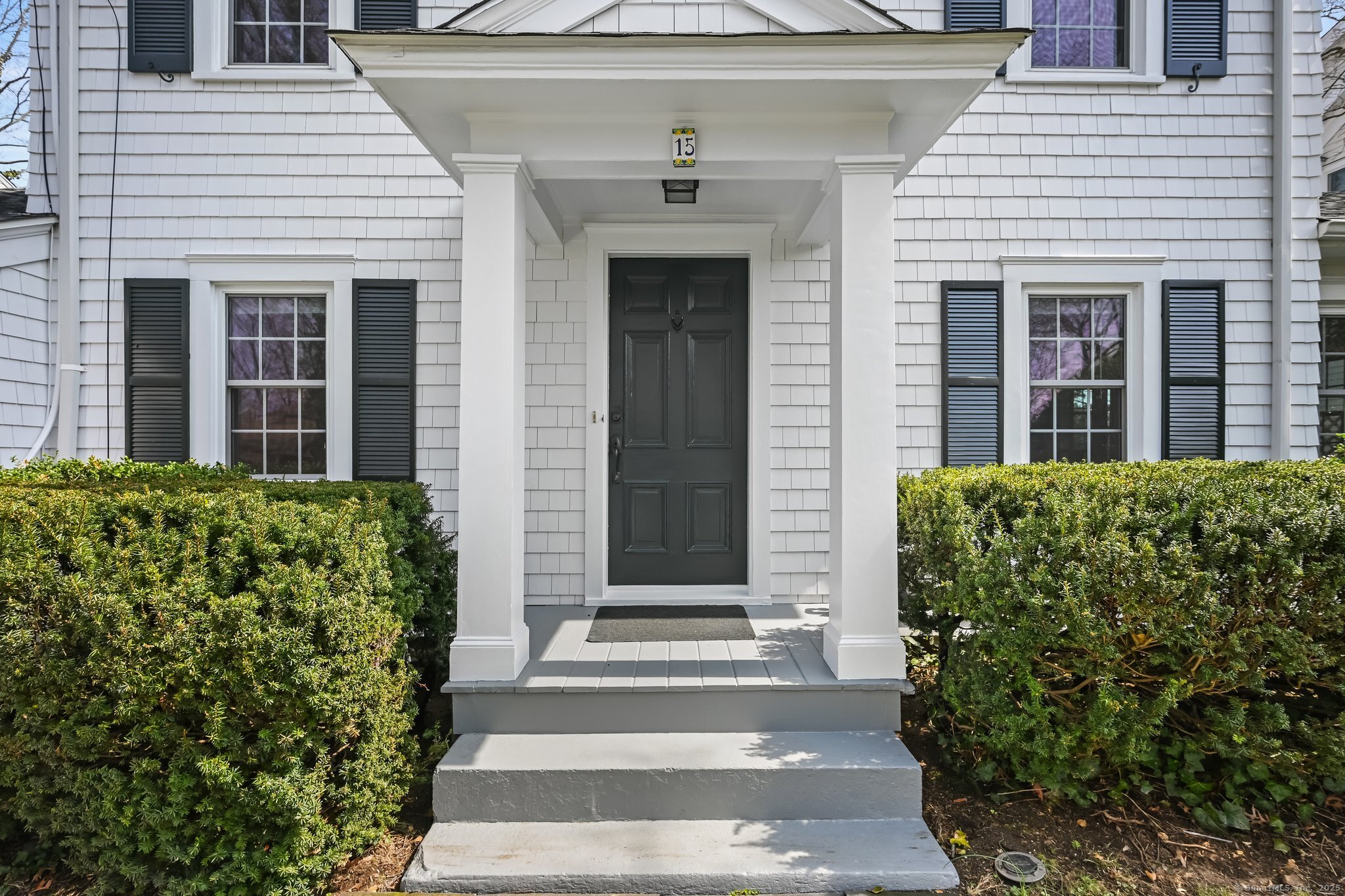 15 Richmond Drive, Greenwich, Connecticut photo 1
