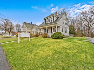 Homes for sale in Wallingford, CT | 340 Main St, Wallingford, CT 06492 | MLS# 24084953