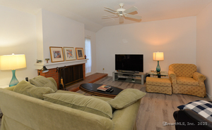 Homes for sale in Southbury, CT | 264 Heritage Vlg #B, Southbury, CT 06488 | MLS# 24084870